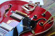 HAGSTROM "´67 Viking II Left Handed Wild Cherry Transparent" ELVIS PRESLEY IS BACK!