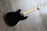 FENDER "Standard Jazz Bass Black"