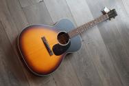 MARTIN "000-17 Whiskey Sunset"