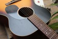 MARTIN "000-17 Whiskey Sunset"