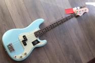 FENDER "LIMITED 75th Anniversary Player II Precision Bass, Rosewood Fingerboard, Daphne Blue" 3, 96 KG