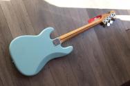 FENDER "LIMITED 75th Anniversary Player II Precision Bass, Rosewood Fingerboard, Daphne Blue" 3, 96 KG