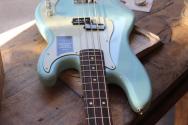 FENDER "LIMITED 75th Anniversary Player II Precision Bass, Rosewood Fingerboard, Daphne Blue" 3, 96 KG
