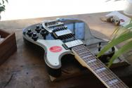 SQUIER "Paranormal Troublemaker Telecaster Deluxe Bigsby" 3, 93 KG