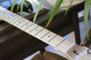 FENDER "Limited Edition Standard Stratocaster, Black" 3, 86 KG