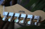 FENDER "Limited Edition Standard Stratocaster, Black" 3, 86 KG