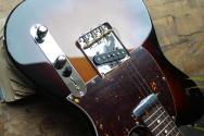 FENDER "NEW MODEL American Professional Telecaster, Rosewood Fingerboard, 3-Color Sunburst" HARDCASE, 3, 49 KG