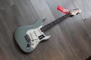 FENDER "Player II Stratocaster, Rosewood Fingerboard, Cactus Gray"