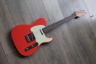 SUHR"LIMITED Classic T Vintage Fiesta Red" GIGBAG, PAPERS