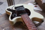 VINTAGE Revo Series Colt SS Twin Vintage White, 3,68 KG